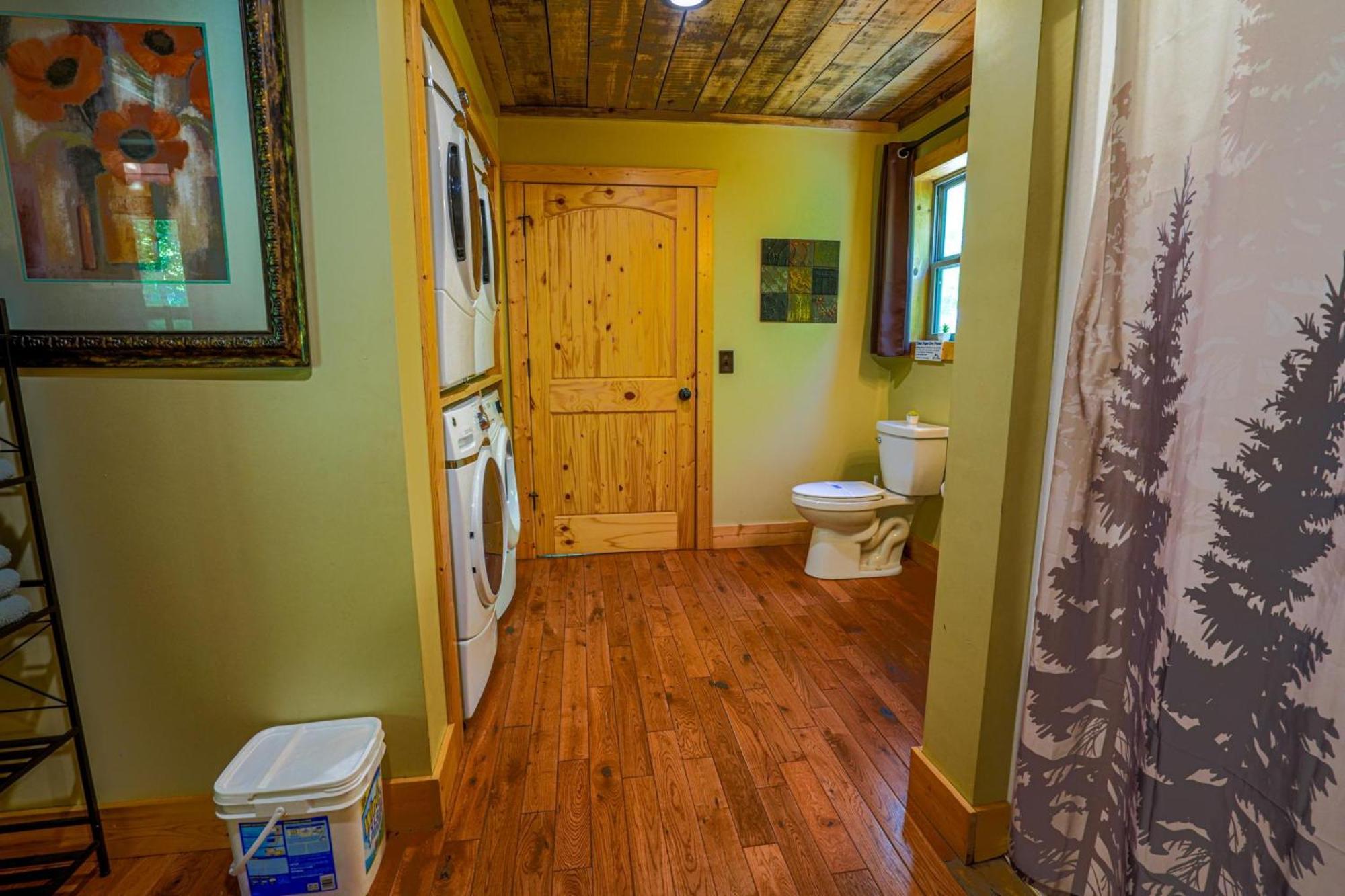 New Listing! Wine Country Retreat - 2 Bed, Hot Tub Villa Dahlonega Exterior foto