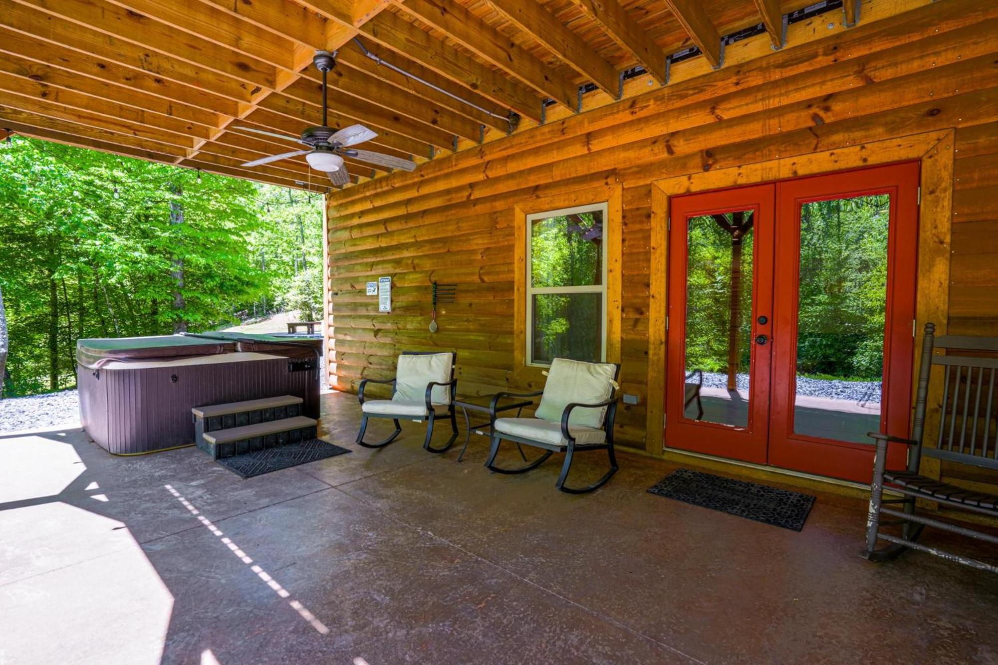 New Listing! Wine Country Retreat - 2 Bed, Hot Tub Villa Dahlonega Exterior foto